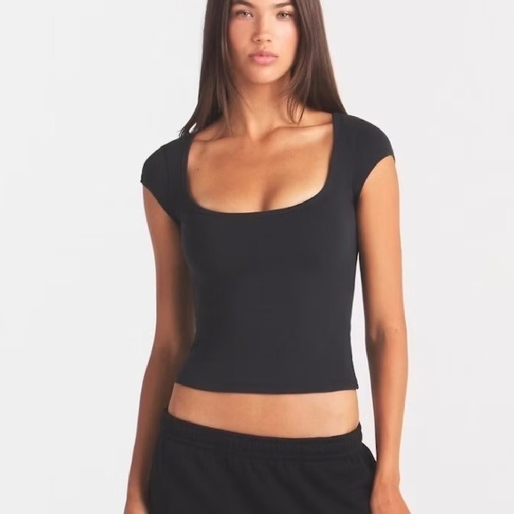 SKIMS Cotton Jersey T-Shirt Soot Washed Black Scoop Neck Cap Sleeve Size Medium